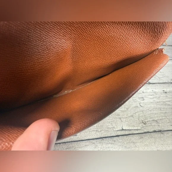 Louis Vuitton Portefeuille Sarah Long Bifold Wallet Monogram Leather Canvas - Picture 11 of 16